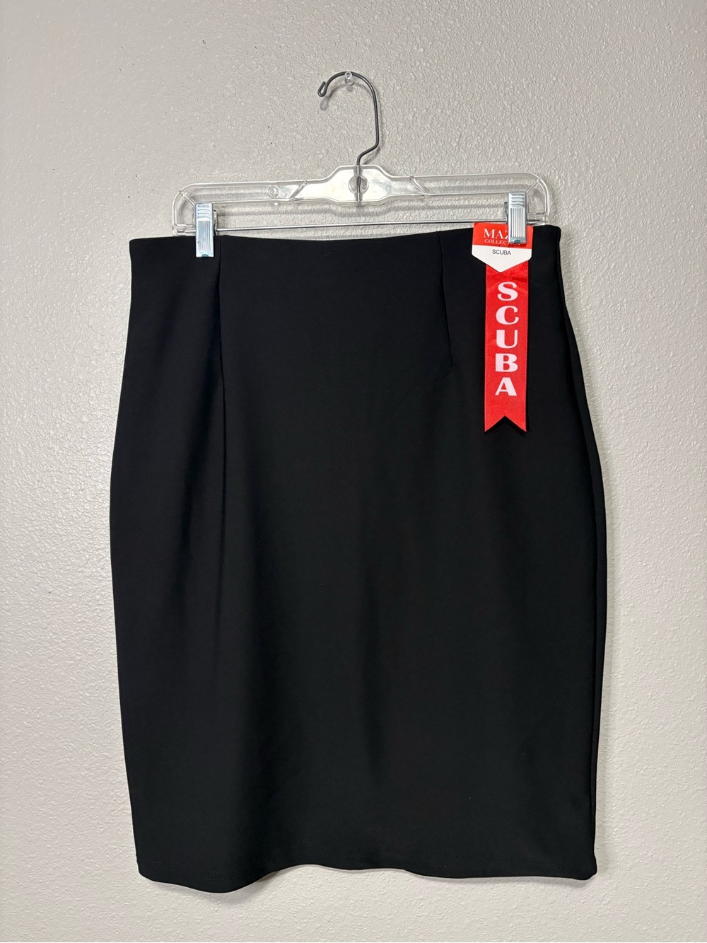 Maze Collection Black Scuba Pencil Skirt NWT Women’s Large High Waist Stretch